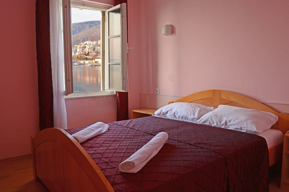 Hotel Art 2*